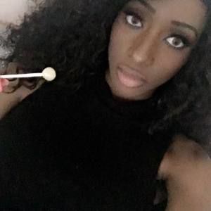 Meet your Posher, Shae